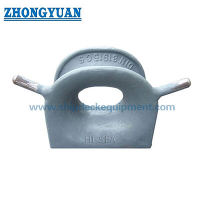 DIN 81915 타입 D 갑판에 장착된 Cast Steel Horn Chock
